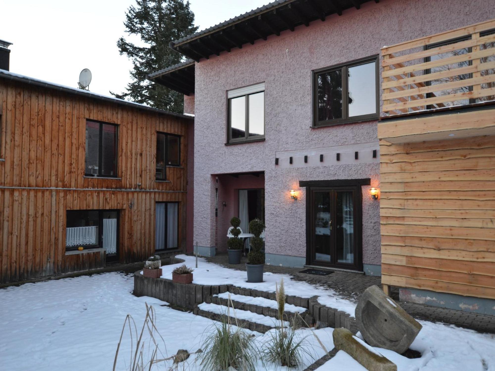 Cosy Apartment In Manderscheid With Balcony מראה חיצוני תמונה